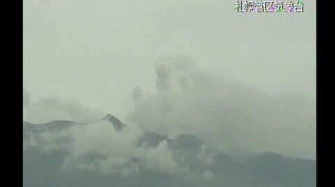 【速報】十勝岳が噴火～札幌管区気象台が状況を確認中…今年3月から活発“噴火警戒レベル2”〈北海道〉