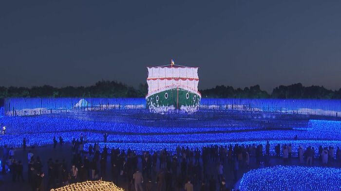 2022年のテーマは「天空の船」高さ35m・8000㎡の広大な会場に船が浮かぶ