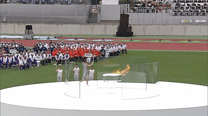 炬火(きょか)の点火