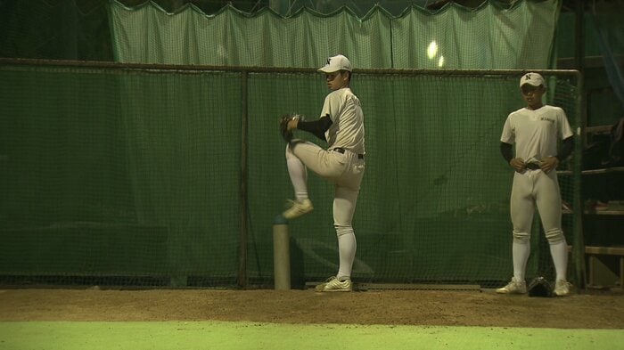 身長185㎝の古賀投手