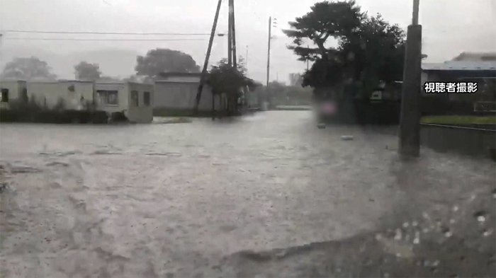 台風12号 24日関東に最接近 大雨で冠水 離れた場所でも