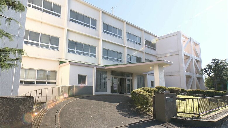 妻から不凍液を飲まされ生涯にわたって人工透析が必要になるも刑事処罰求めず　看護助手の女に執行猶予付き判決　説諭にすすり泣き　「不満を抱くことはあると思うが我慢するのではなく誠実に向き合うことが必要」｜FNNプライムオンライン