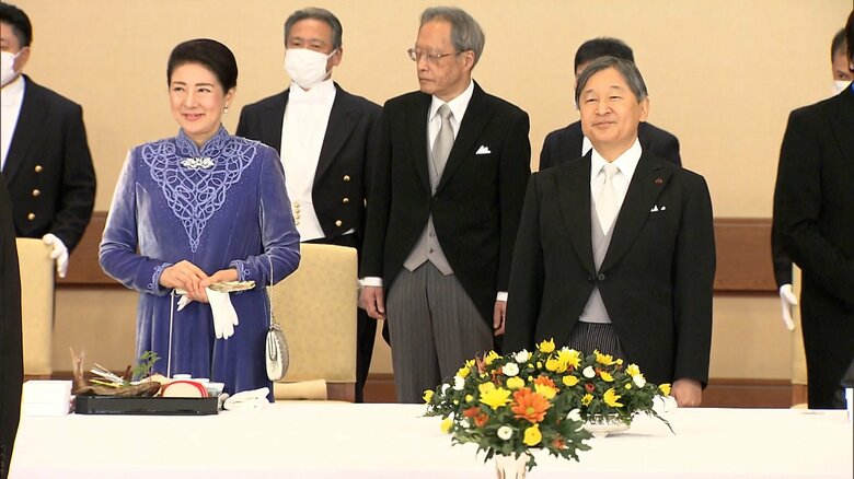 天皇陛下65歳　5年ぶりに飲食伴う「宴会の儀」愛子さまも日本酒で乾杯｜FNNプライムオンライン