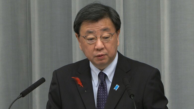 松野官房長官は12日午前の記者会見で初めて「テロ攻撃」と表現し、ハマスの攻撃を非難した