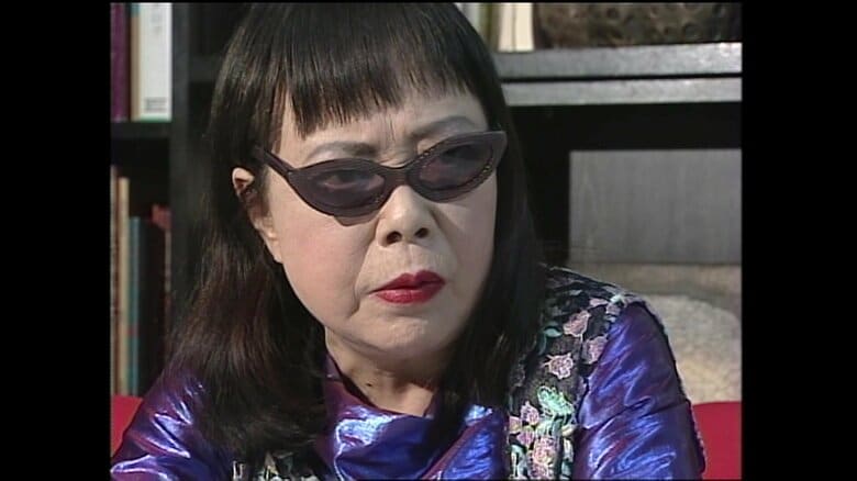 過去の葛藤や故郷への思いを語る草間彌生さん