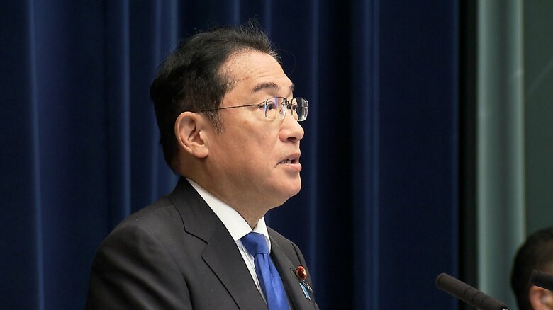 岸田首相の記者会見の様子（14日午前）
