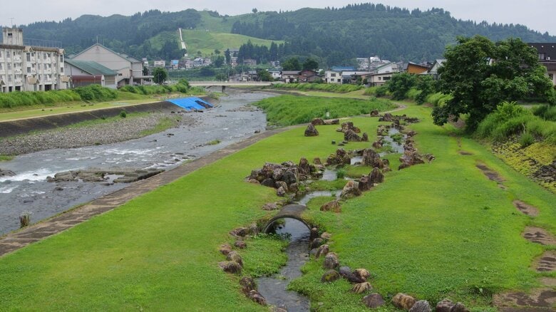 普段の佐梨川の様子。穏やかな河川だ