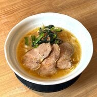 昼はこだわりラーメン夜は仕入れで決まる日替わり創作和食…和食職人が手がける二つの顔を持つ話題の一軒