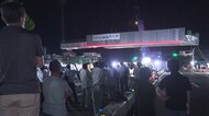 一夜で国道に“巨大歩道橋”が出現 大規模工事に市民も興味津々 来春供用開始へ【佐賀発】