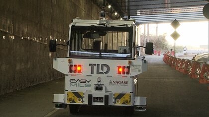 コンテナ運搬車の自動運転を羽田・成田空港の制限区域内で国内初の実用化　航空業界の人手不足解消に期待