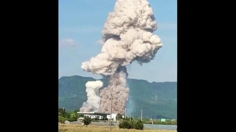 中国・湖南省の花火工場で爆発事故　これまでに80人以上の死傷者　習近平国家主席が安全管理徹底を指示