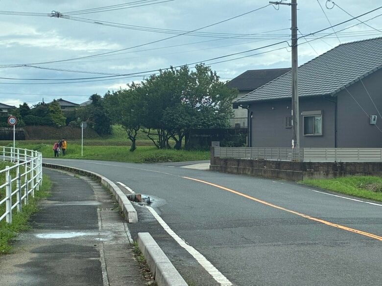 軽自動車と並走の自転車が衝突　自転車の男子高校生が意識不明の重体　県道を右折しようとしたか　福岡・みやこ町｜FNNプライムオンライン