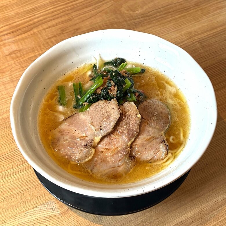 昼はこだわりラーメン夜は仕入れで決まる日替わり創作和食…和食職人が手がける二つの顔を持つ話題の一軒｜FNNプライムオンライン