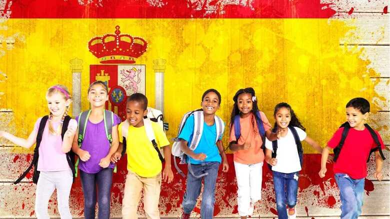 教育レベル世界64位のスペイン  「子は誰のもの？」で熱い議論　州によって異なる言語教育の功罪｜FNNプライムオンライン