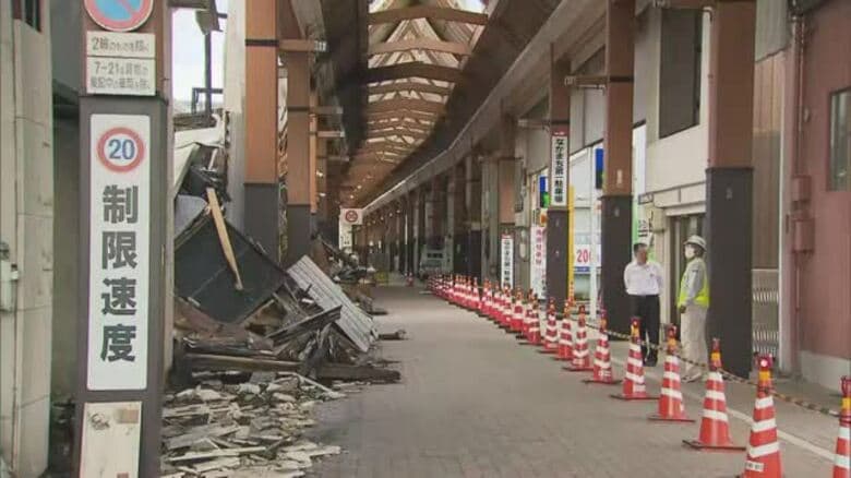 出雲市「サンロードなかまち」大規模火災から2週間…瓦礫撤去の見通し立たず　市が支援策検討（島根）｜FNNプライムオンライン