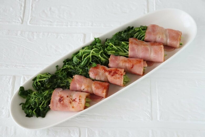 ベーコンの塩気と旨味で、1人で豆苗1パックを完食してしまう王道レシピ