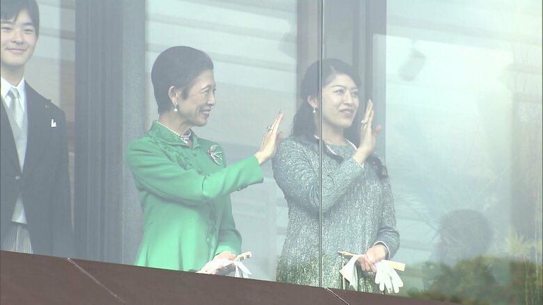 新年一般参賀に出席された久子さま、承子さま