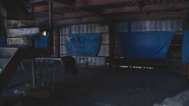 若井菓子餅店の2階