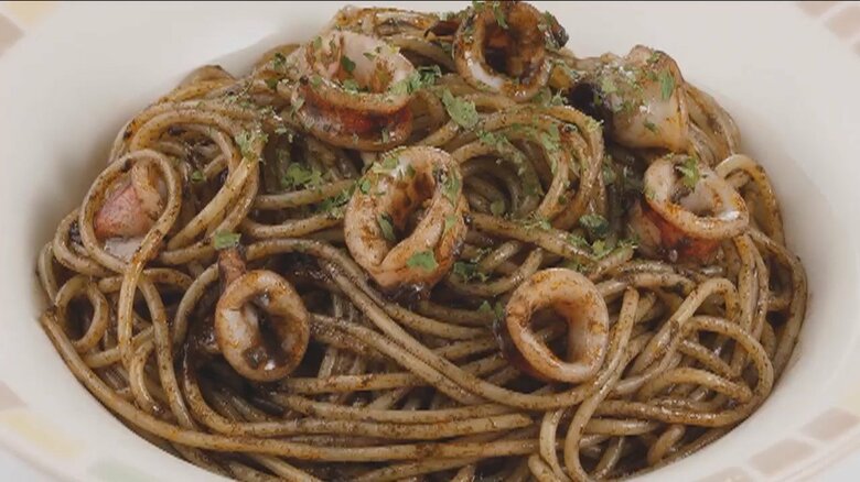 2月21日にメニュー改定された「イカスミパスタ」