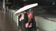 どこまで届くかな？広いドームで“紙飛行機”飛ばそう！巨大折り紙での紙飛行機づくりにも挑戦「ドームならではのイベントを」と初開催―雨でも楽しめて子どもたちも大歓声〈北海道札幌市〉