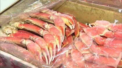 「タラバガニ」が昨年より3割おトク！　イクラも値下がり傾向　狙い目の“正月食材”を市場関係者に聞いた【山形発】