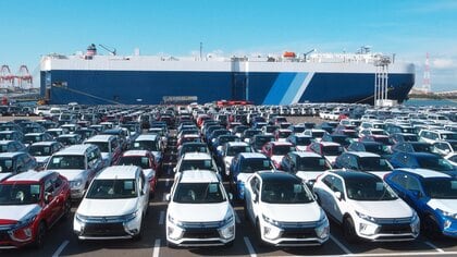 10月貿易収支674億円の赤字　自動車輸出は36％減、半導体不足による減産で3カ月連続