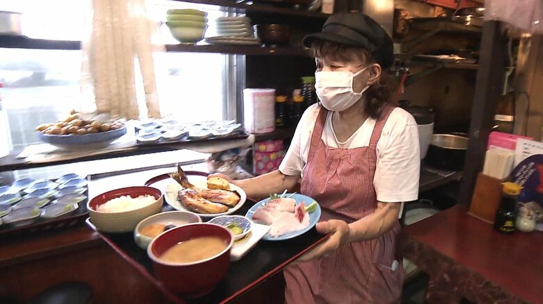 焼き魚に刺身までついて1000円!500円ラーメンも 福井県民の台所で“市場モーニング”|FNNプライムオンライン