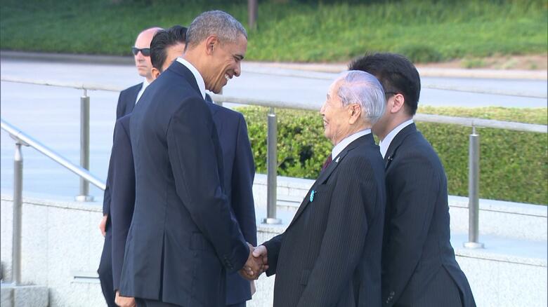 オバマ大統領（当時）と被爆者の坪井直さん（2016年5月27日）