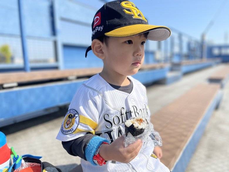 父の出場する試合を応援する一くん