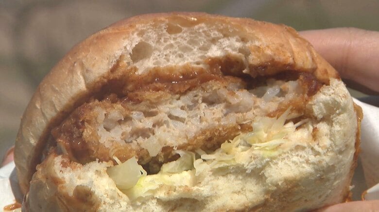 ご飯が練り込まれたカツ