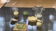 ヨーロッパのアンティークなど集めた展示会 骨董品コーディネーター・北村日出子さんが旅先で収集した80点以上
