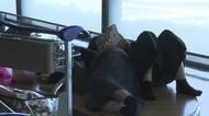成田空港で最大4000人足止め　台風で交通網乱れ利用客が空港で一夜　現在解消に向かう