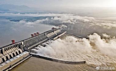三峡ダムまた水位上昇か せき止め湖で住民避難も~中国の洪水は被災者4550万人に