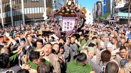 4年ぶりの本格開催！浅草「三社祭り」 湧き上がる熱気と興奮…“熱中症”搬送も