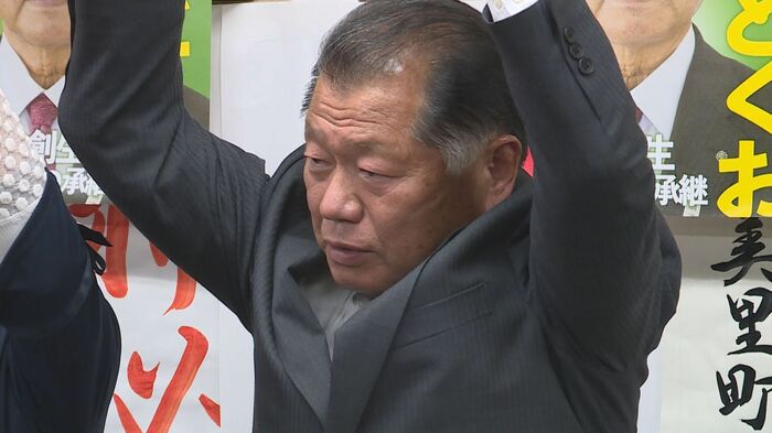4月に行われた任期満了に伴う町長選で再選を果たした遠藤釈雄氏(72)