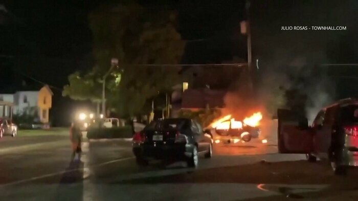 炎上した車両