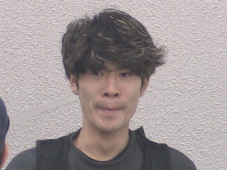 飲食店の常連客に「暇なら働け」16歳少女に深夜の繁華街で客引きをさせた疑い 風俗店経営グループの代表ら逮捕｜FNNプライムオンライン