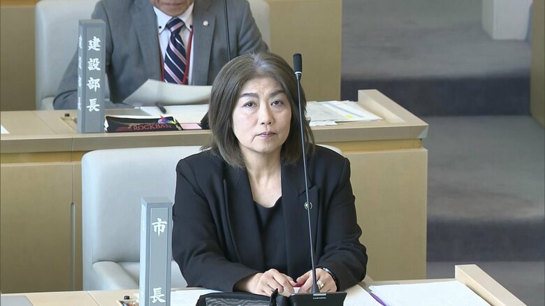 田久保市長に対する二度目の不信任決議案を提出 この後の採決で可決し失職は確実な状況 学歴詐称問題で重大局面 伊東市議会|FNNプライムオンライン