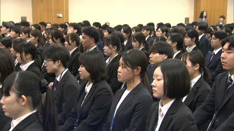 国家公務員採用で女性の割合が過去最高に　2年連続4割超　総合職採用でも4割に迫る｜FNNプライムオンライン