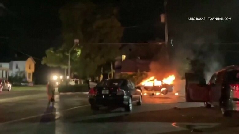 炎上した車両