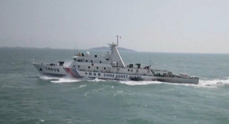 中国中央テレビが4月2日に放送した台湾周辺で活動する中国海警局CCG14609船。