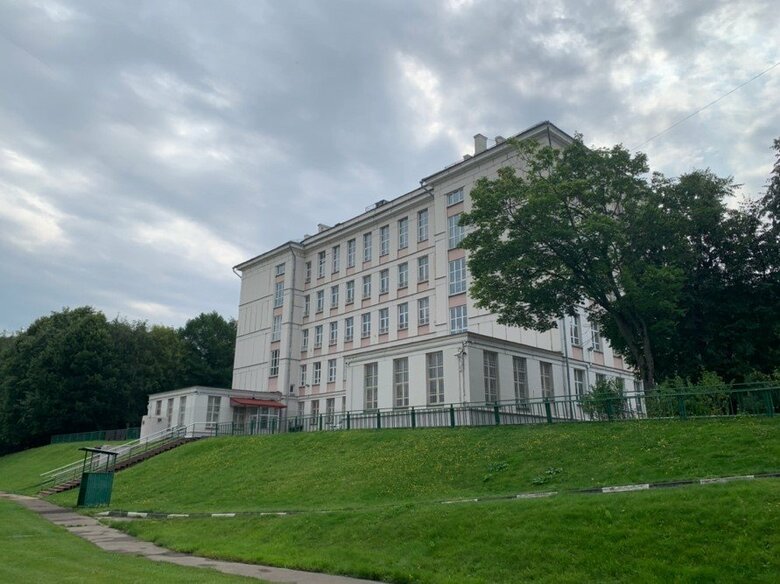 存続危機を迎える可能性も指摘されているモスクワ日本人学校（2023年8月）