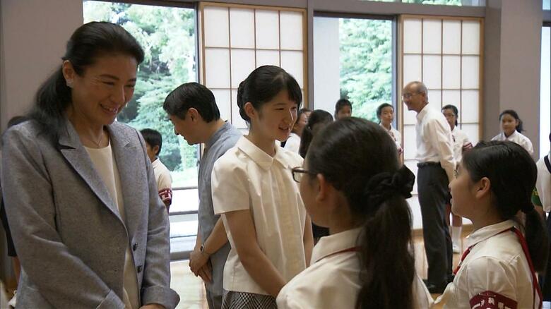 平成28（2016）年8月 「豆記者」と懇談されるご一家