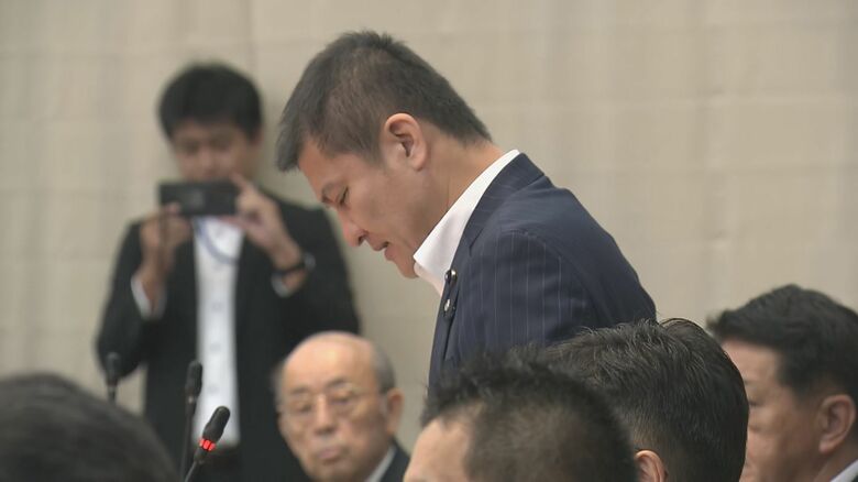 埼玉県議会　荒木裕介議長