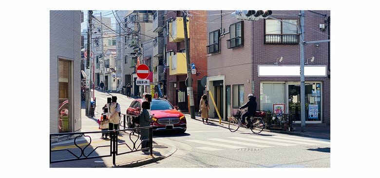 Xがコートを出したクリーニング店付近（菊坂下）