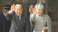 両陛下 最後の旅...親子水入らず 沿道に「感謝」あふれる
