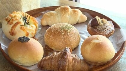 観光客に人気の妻籠宿の近くに「パン店」　店主は元会社員　趣味で始めたパン作り、SNSを駆使して腕磨く　愛される店を目指し奮闘中