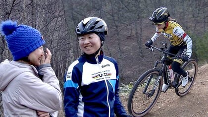 「母が嫌だった」MTB小林あか里選手　苦悩乗り越え二人三脚　母と同じ五輪の舞台めざす【長野発】