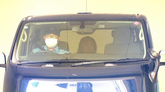 容疑者の身柄を検察庁へ