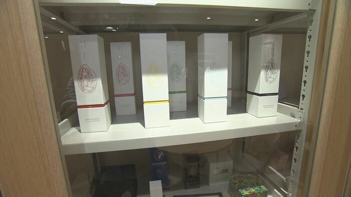 「凝った形状と加工の強さ」